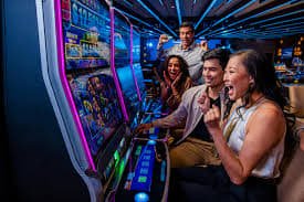 Filipino player claiming a ph511 bonus offer on mobile phone